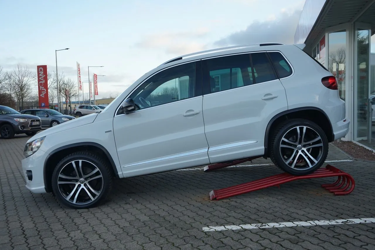 Volkswagen Tiguan 2.0 TDI CityScape...  Image 2